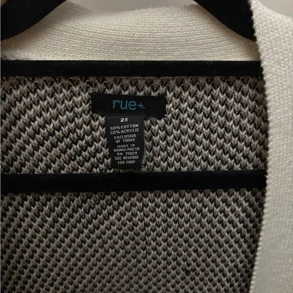 Rue+ Leopard Print Cardigan - Picture 4 of 5